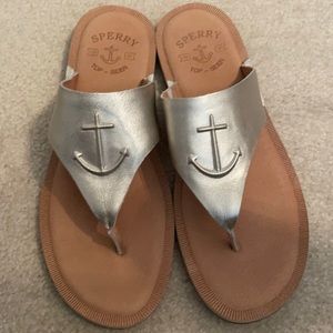 Sperry’s Seaport Thong Sandal
